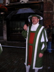 Jean-Pierre joue ÃÂÃÂ  Mary Poppins en attendant le dÃÂÃÂ©part du cortÃÂÃÂ¨ge sous la pluie